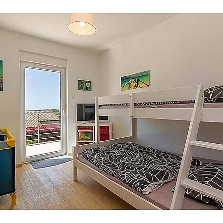 Stefanja Modern Retreat Hotel 4*